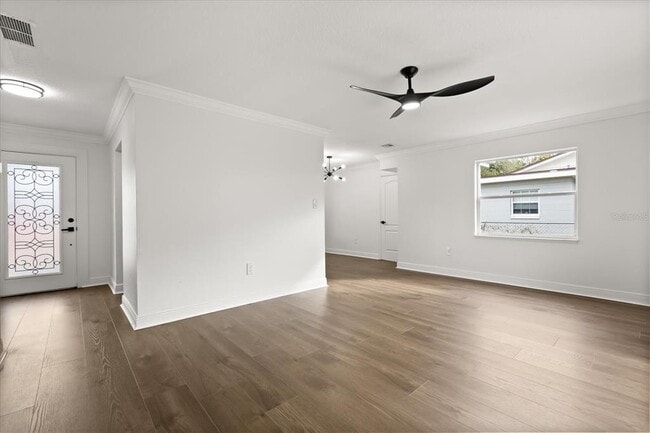 Building Photo - 1514 Lady Ave