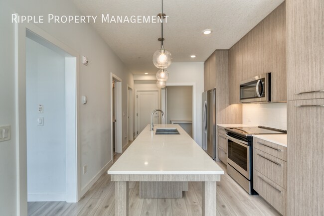 Photo du bâtiment - AMAZING MODERN 1 BED/ 1 BATH CONDO | LEGENDS CLUB ACCESS