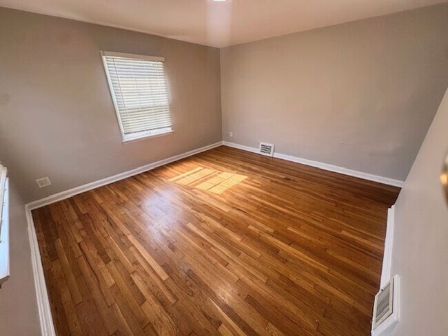 Foto del edificio - 7620 Stanwood Dr