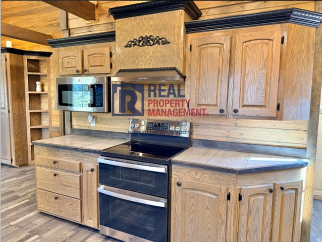 Foto del edificio - Beautiful 5 bed 2 bath country living - 5+...