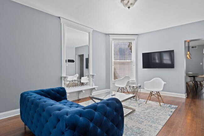 Building Photo - 2228 N Bissell St