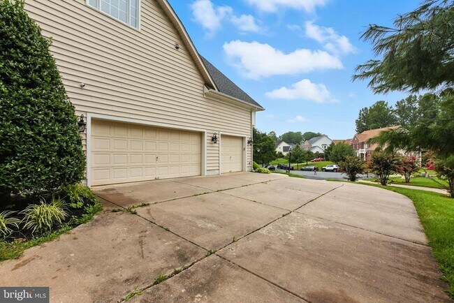 Building Photo - 13309 Big Cedar Ln