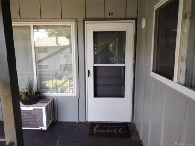Building Photo - Welcome to your new home in the heart of D...