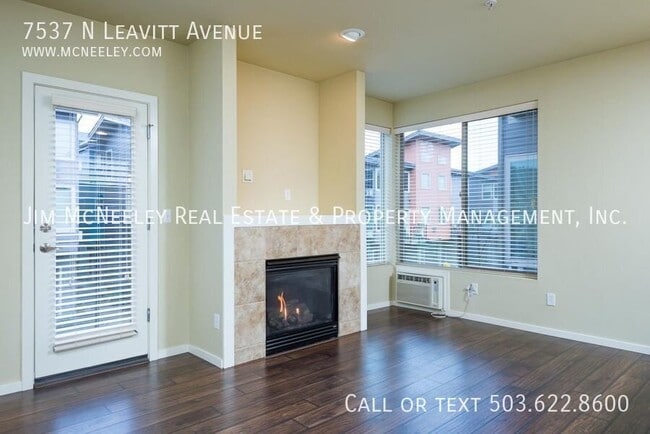 Building Photo - 7537 N Leavitt Ave