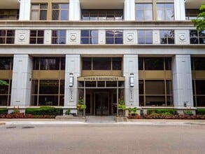 Building Photo - 1335 S Prairie Ave