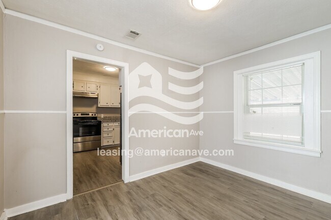 Foto del edificio - 816 Monterey St