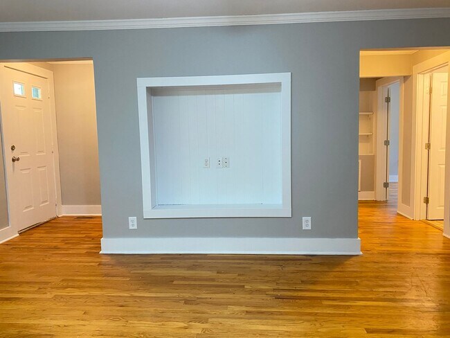 Foto del edificio - Great location 2 bedroom 1 bath home near APSU and Downtown!