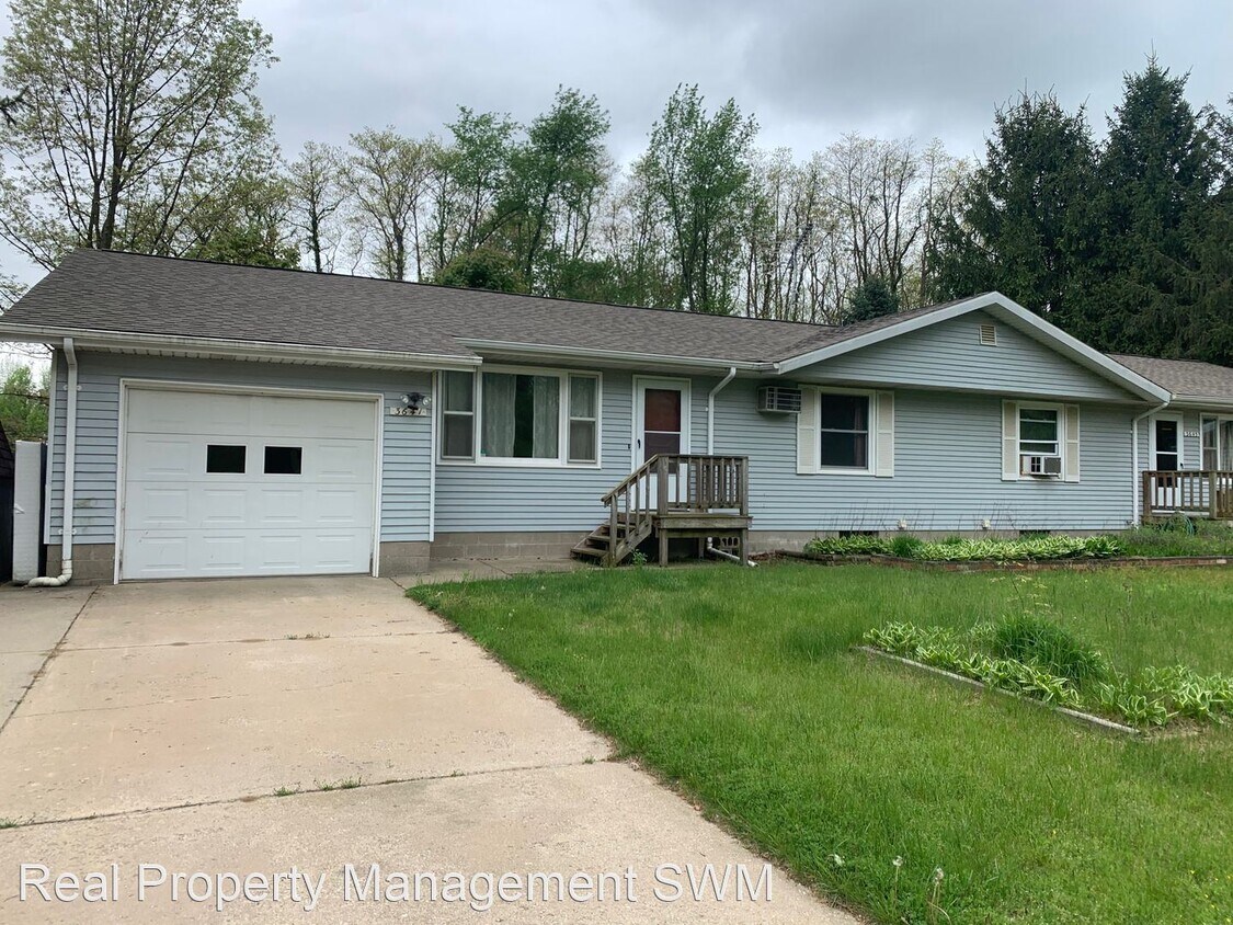 3641 Park Ln, Bridgman, MI 49106 Room for Rent in Bridgman, MI