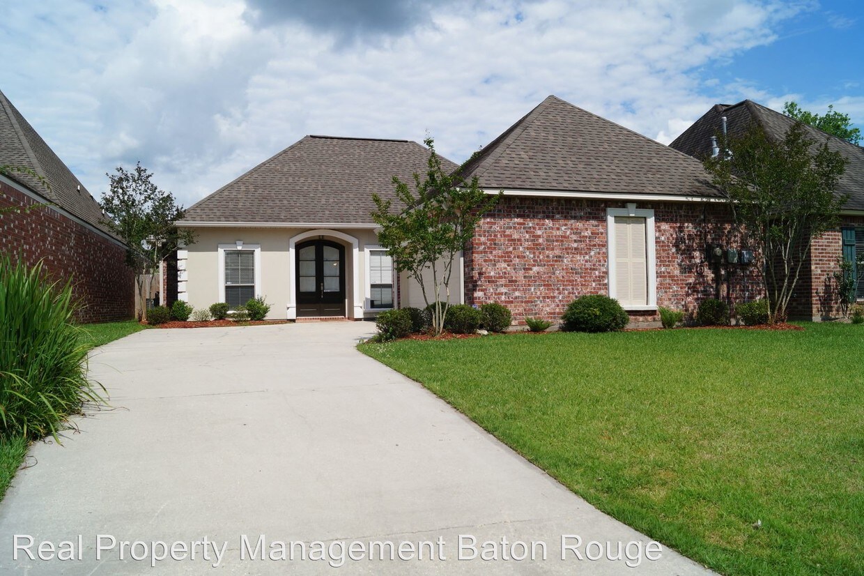 Primary Photo - 12362 Dutchtown Villa Dr