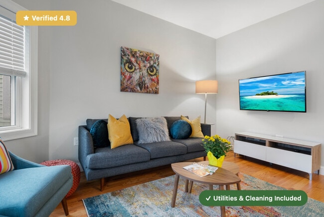 Foto del edificio - Furnished Bedroom with Private Bath in East Boston