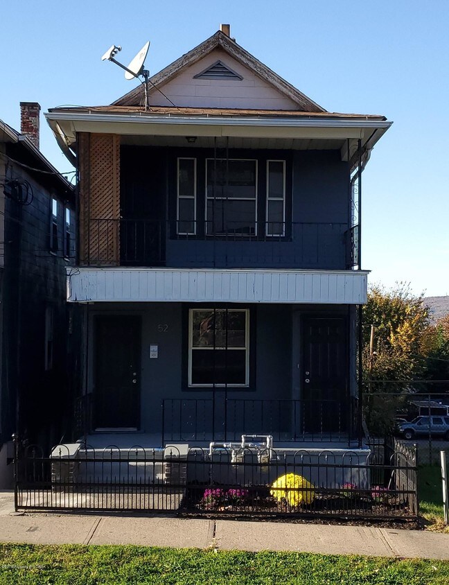 Building Photo - 52 N Sherman St