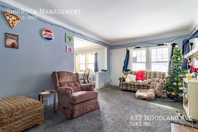 Foto del edificio - 632 Woodland Ave