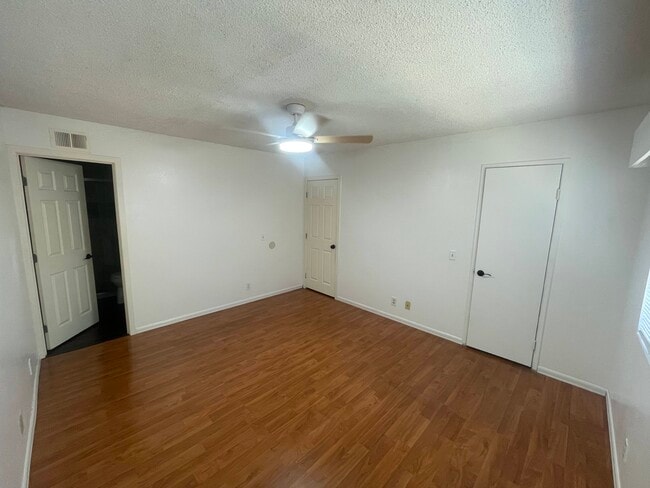 Foto del edificio - 7574 Goode St