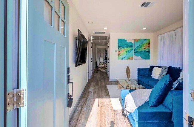 Foto del edificio - 3821 Redbud St