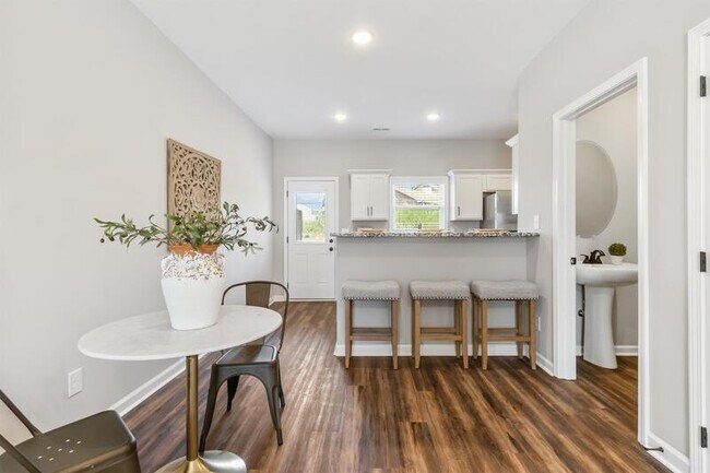 Foto del edificio - 1115 Hillwood Dr