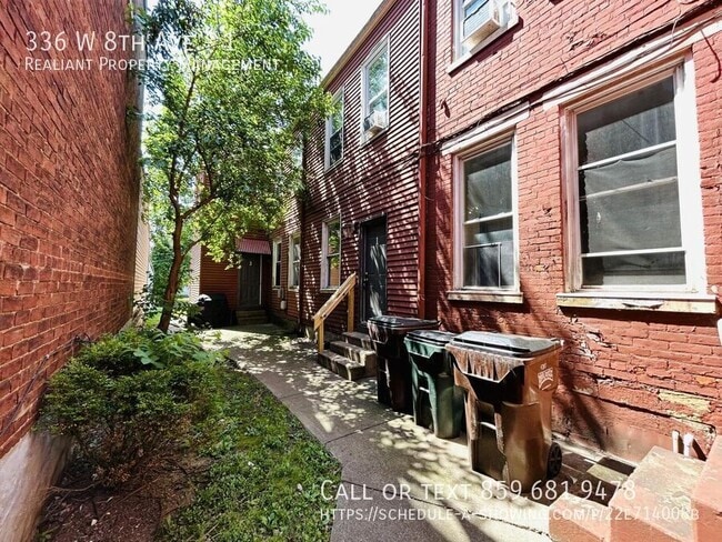 Building Photo - 336 W 8th St