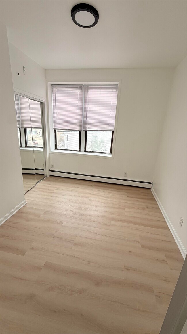 Foto del edificio - 599 60th St