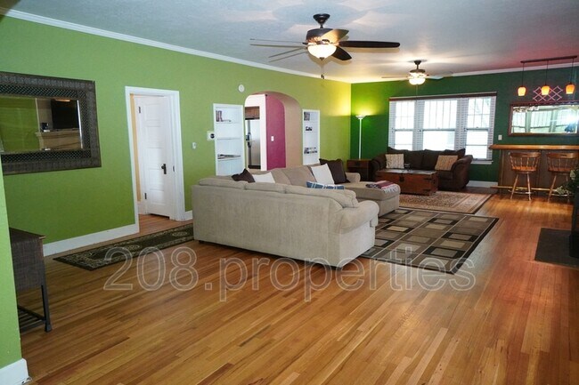 Foto del edificio - 1412 N 13th St