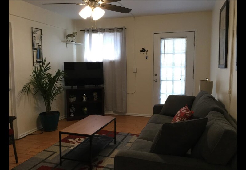 Foto principal - 3717 Boundary St