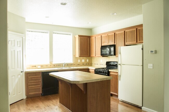 Foto del edificio - 15305 SW Diamond St