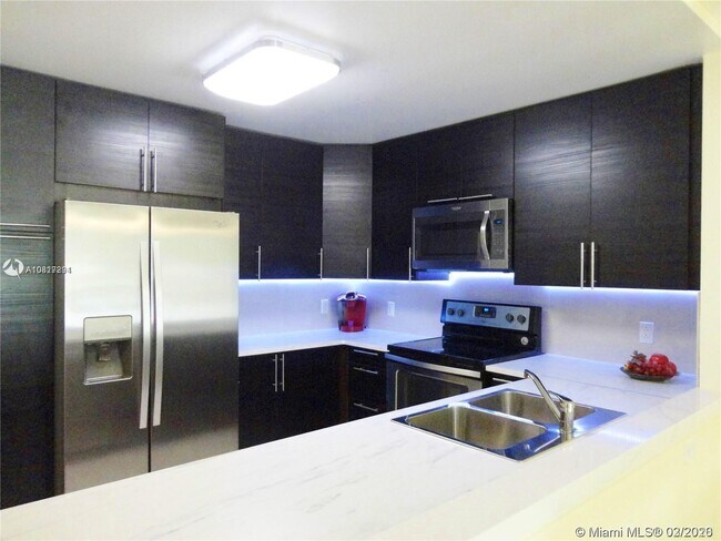 Foto del edificio - 427 Golden Isles Dr