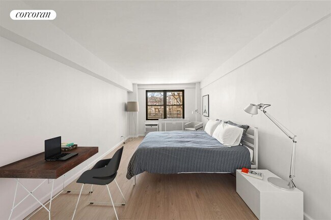 Foto del edificio - 408 W 57th St
