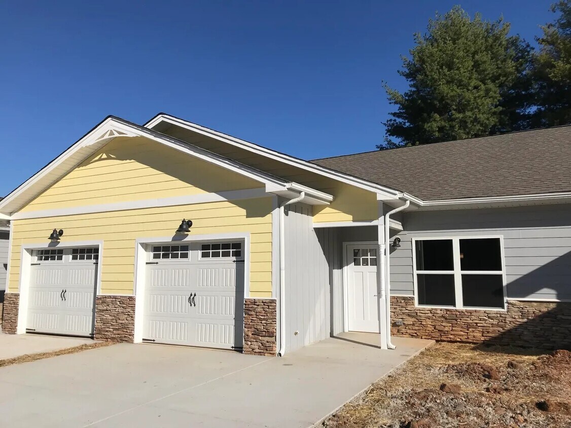 Front - Building 300 Units 1-3