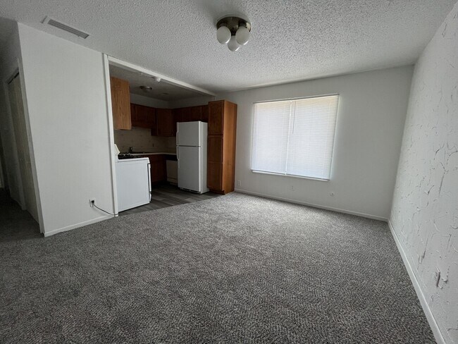 Foto del edificio - 619 Walnut Ave.