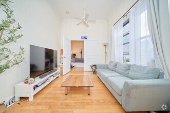 Building Photo - 560 W 144th St