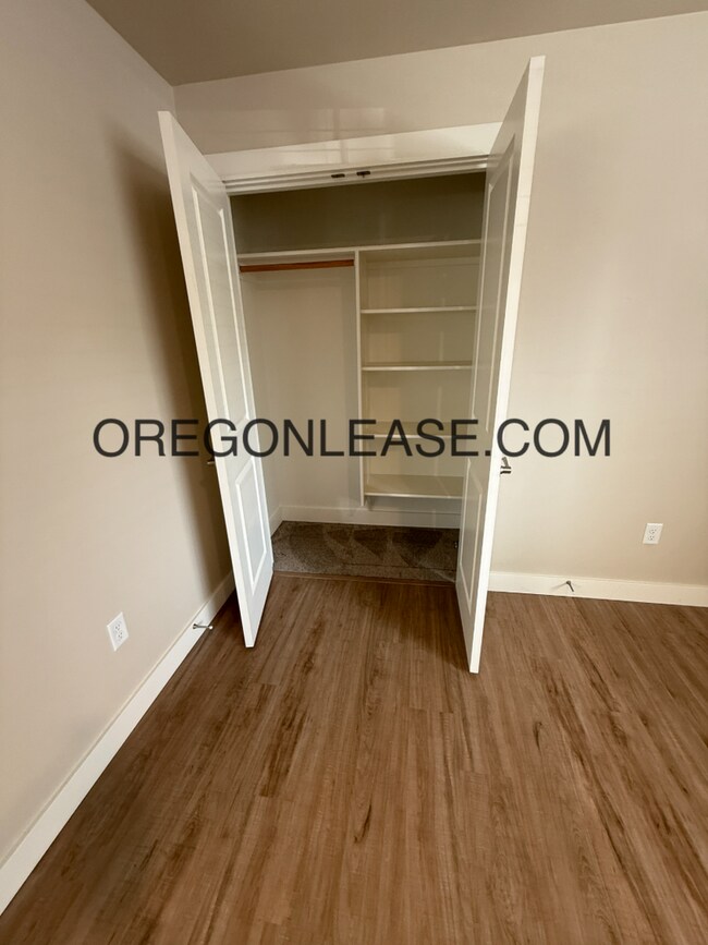 Foto del edificio - Newer 2-Bedroom Apartment located off Jasper rd in South Springfield