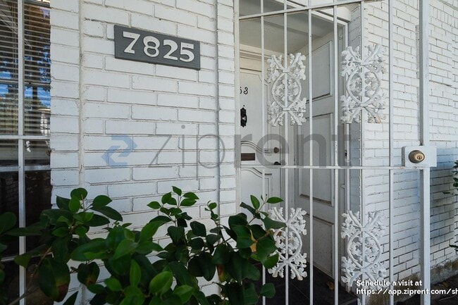 Foto del edificio - 7825 Rue St Cyr St