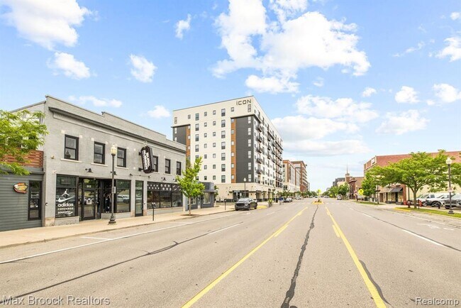 Foto del edificio - 510 N Main St