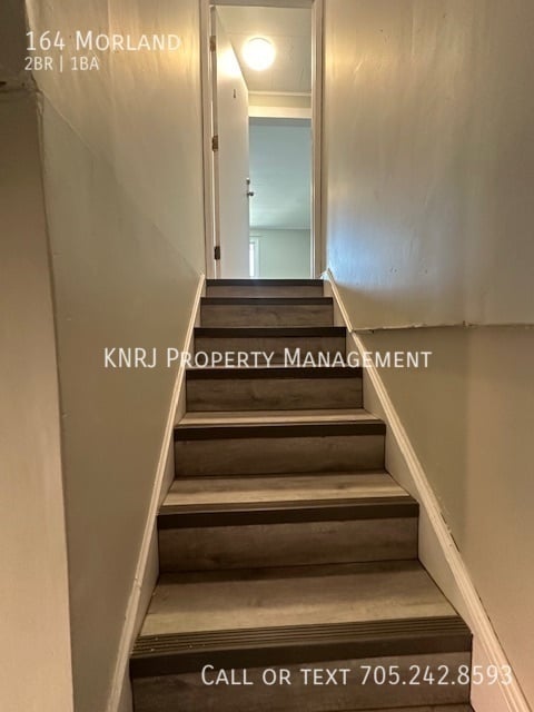 Photo du bâtiment - Two Bedroom Apartment