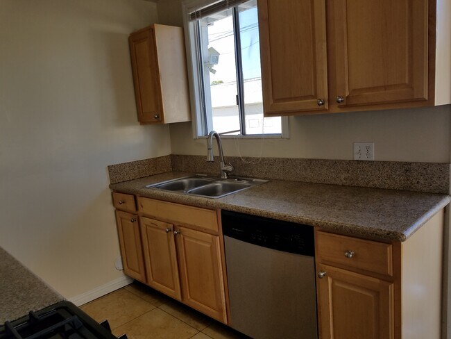 Lavavajillas - 1465 W 157th St