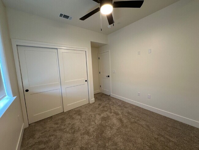 Foto del edificio - Ocean Views | Rooftop Deck | New Construction | For Lease $4,200/mo.