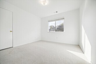 Building Photo - 4910 Sterling Crossing