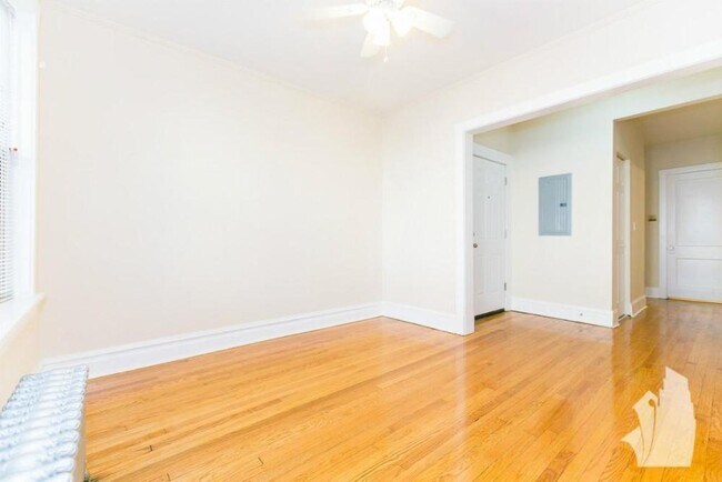 Photo - 2 bedroom in Chicago IL 60613 Apartment
