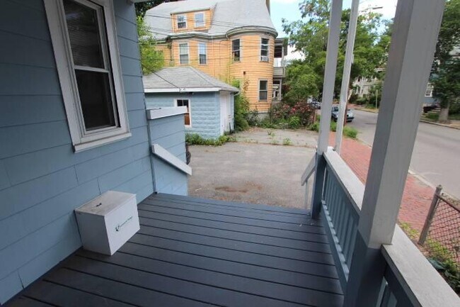 Foto del edificio - 3.0 bedroom in Cambridge Massachusetts 02139