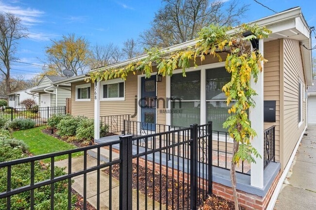 Foto del edificio - 268 Edgewood Dr