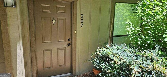 Foto del edificio - 207 Cumberland Ct SE