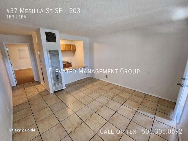 Building Photo - Updated 1 Bedroom Ready for Immediate Move...