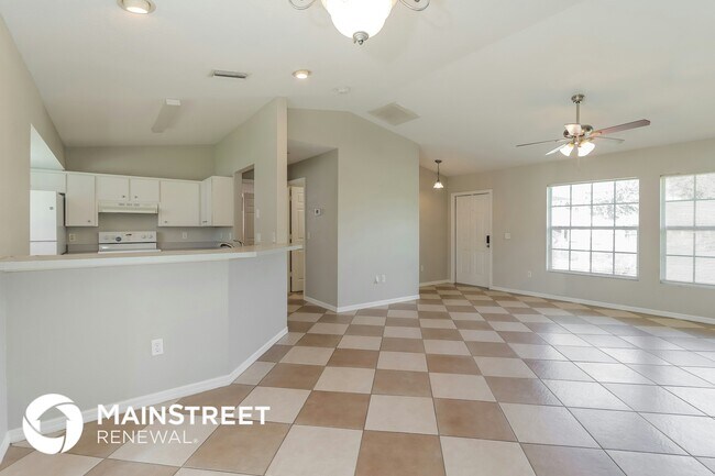 Building Photo - 2423 Dongola St