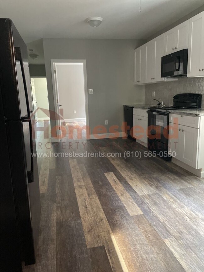 Foto del edificio - 808 DeKalb St