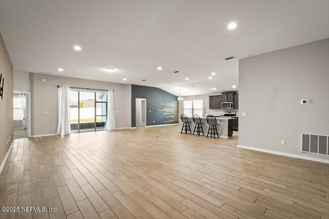 Foto del edificio - 15646 Winder Lake Dr