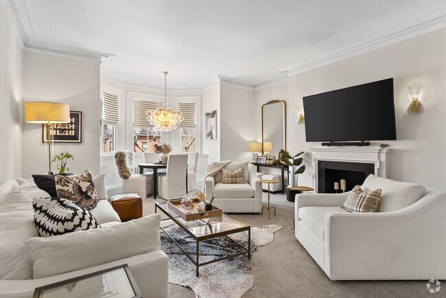 Building Photo - 174 Marlborough St