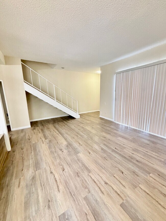 Building Photo - 28192 Rey de Copas Ln