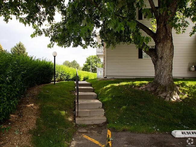 Building Photo - 14464 E Colorado Dr