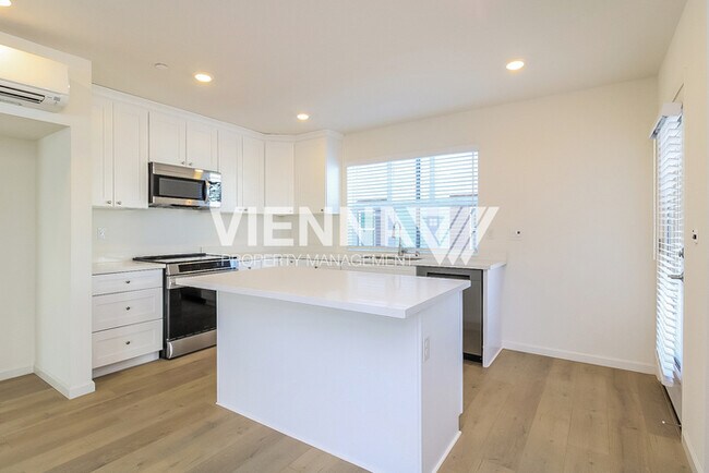 Foto del edificio - 7994 Quiet Knolls Dr