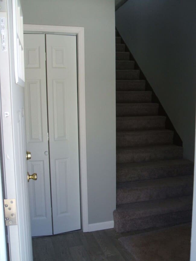 Building Photo - 1176 Red Hill Rd