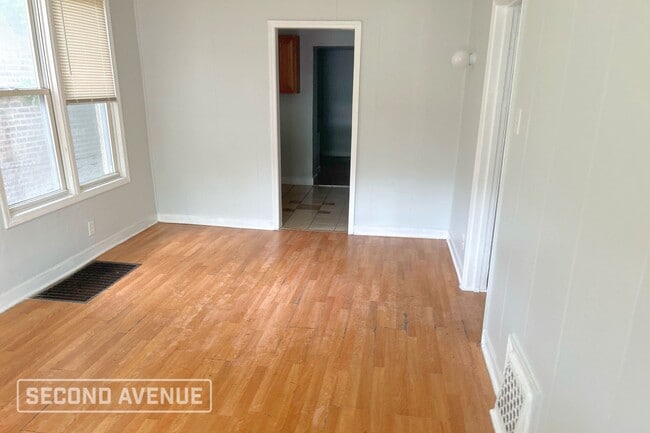 Foto del edificio - 8239 S Woodlawn Ave